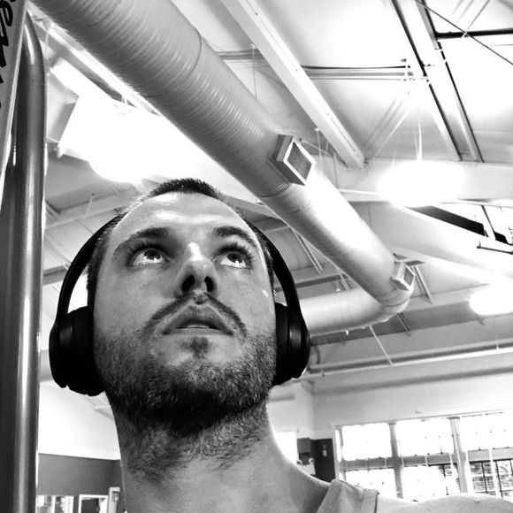 Meet your Posher, Hank - Picture 1 of 1